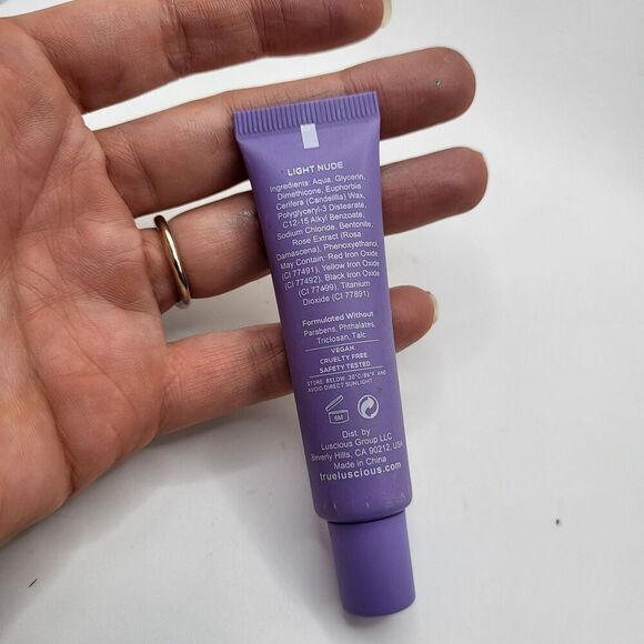 True + Luscious ANgel Eyes Eyeshadow Primer/Base - Picture 2 of 2